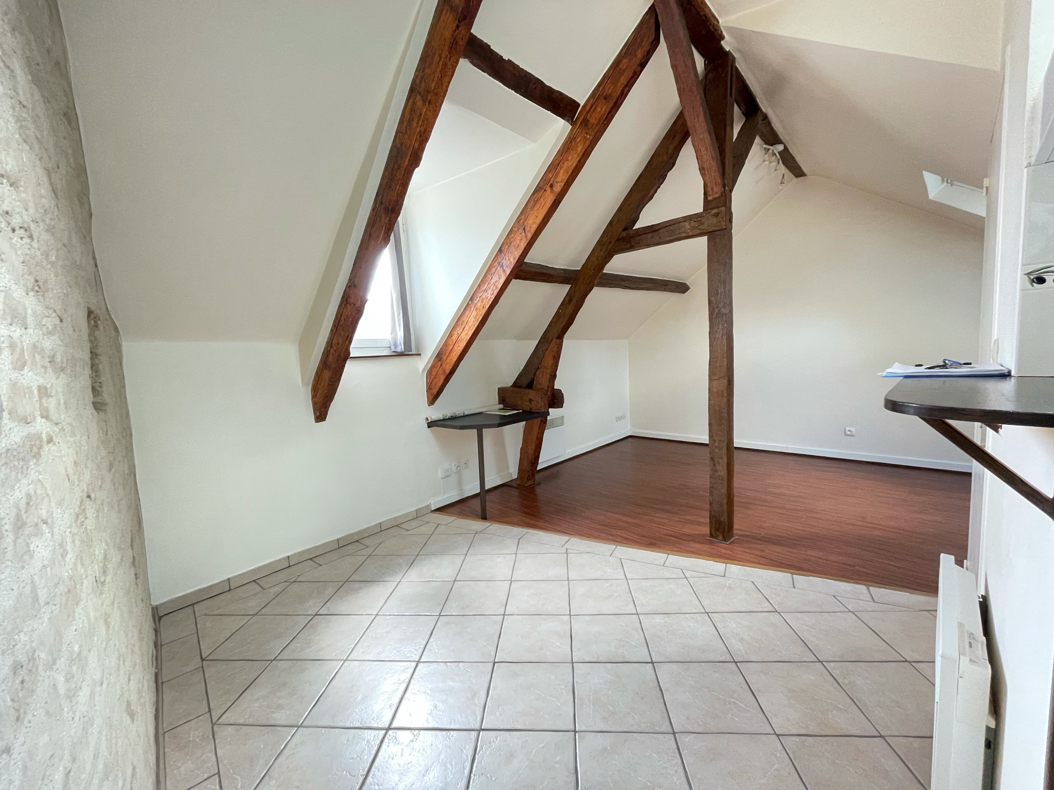 CAEN RUE DE BAYEUX APPARTEMENT DERNIER ETAGE