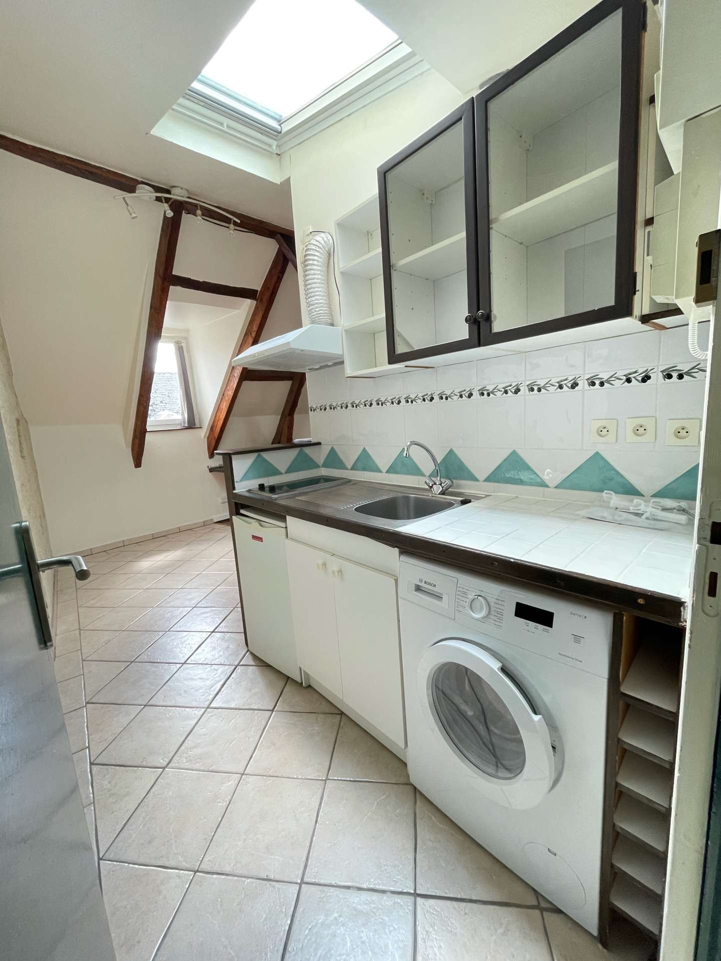 CAEN RUE DE BAYEUX APPARTEMENT DERNIER ETAGE