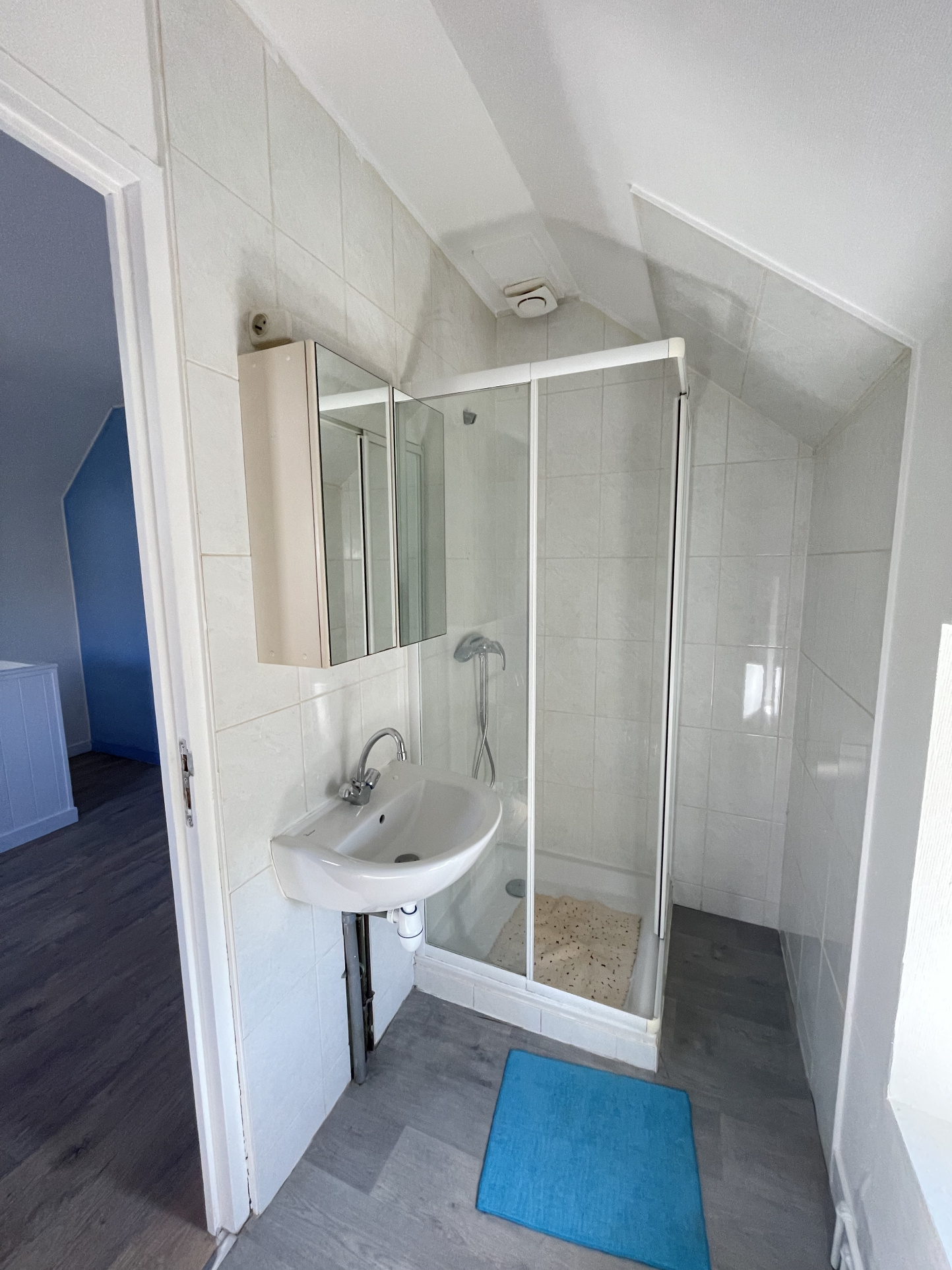 HERMANVILLE SUR MER APPARTEMENT T2 Duplex