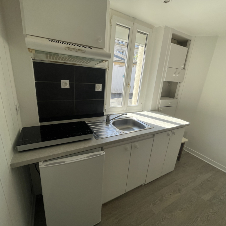 HERMANVILLE SUR MER APPARTEMENT T2 Duplex