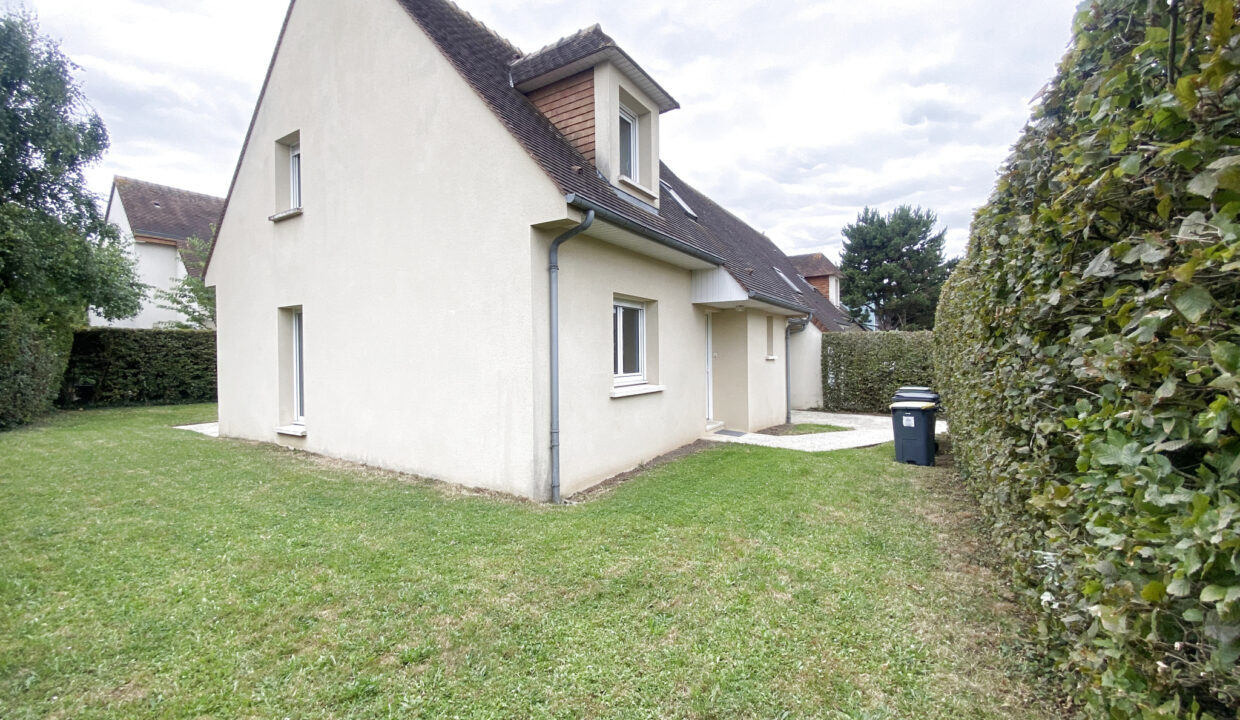 MAISON VENTE CAEN 14000 - SURFACE 115.65M2 - REF 4262Q Photo 1