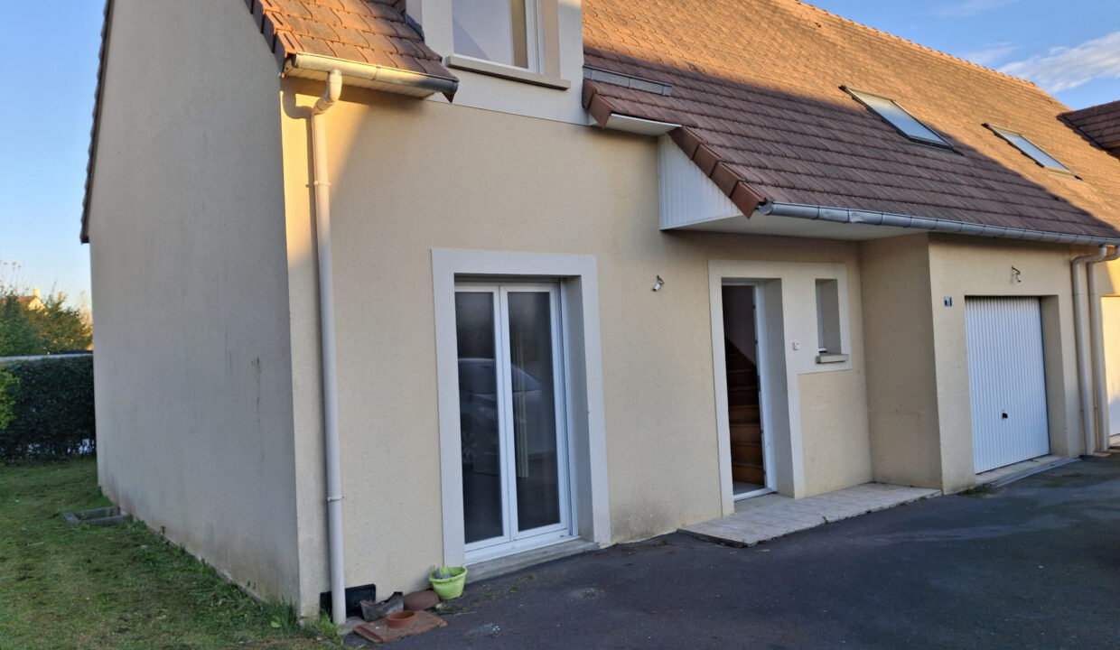 MAISON VENTE CAEN 14000 - SURFACE 106.96M2 - REF 4007 Photo 1