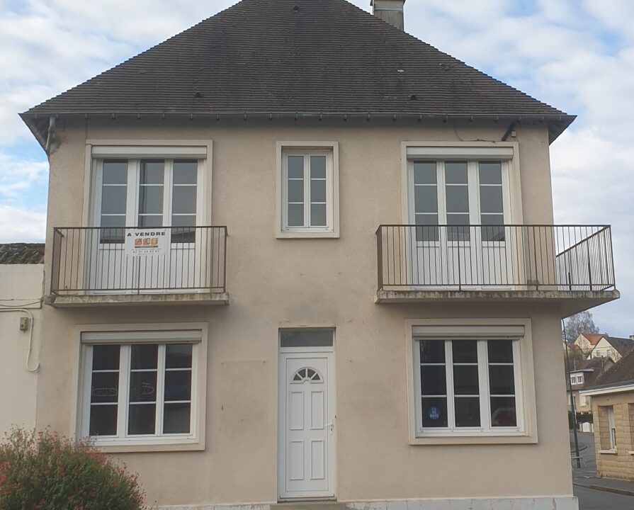 MAISON VENTE TILLY SUR SEULLES 14250 - SURFACE 109.6M2 - REF 4595 Photo 1