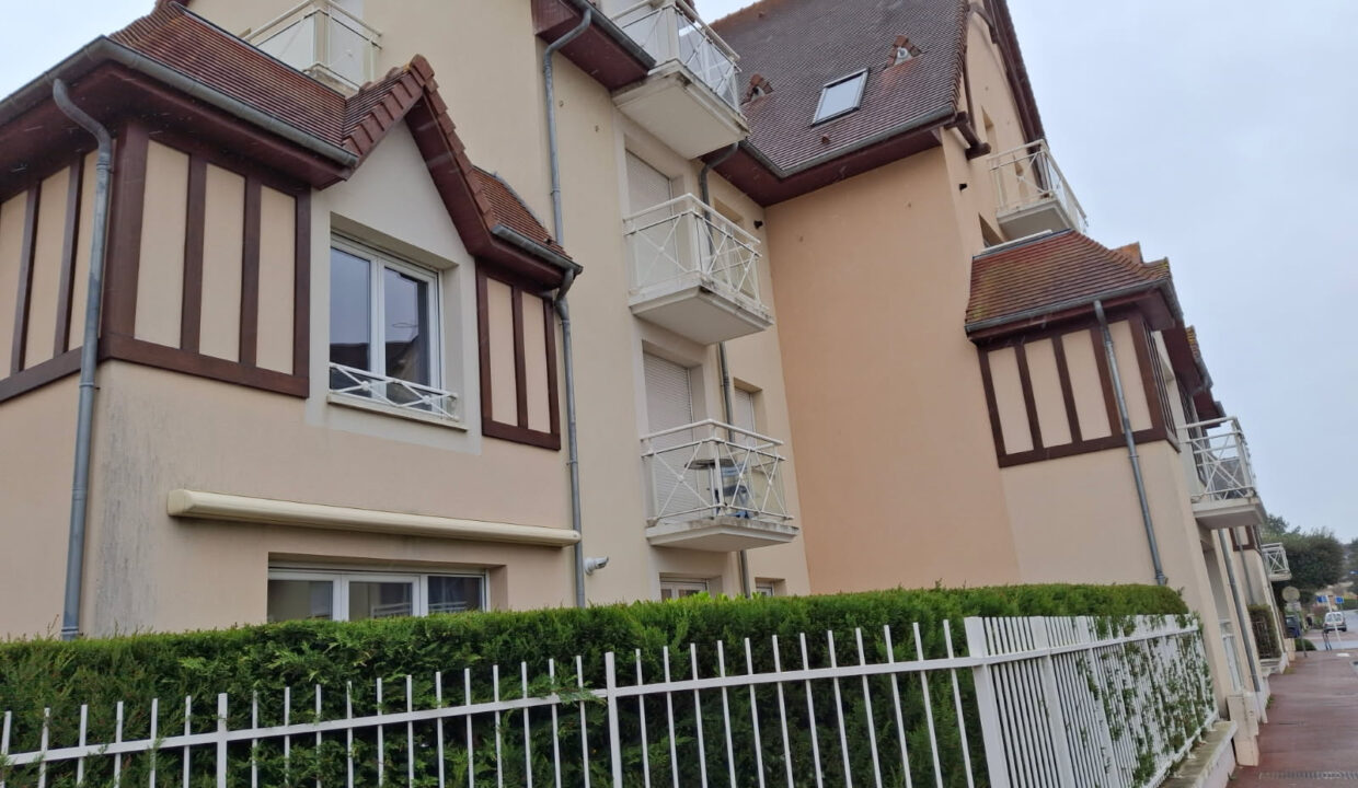 APPARTEMENT VENTE MERVILLE FRANCEVILLE PLAG 14810 - SURFACE 51.98M2 - REF 4755 Photo 1