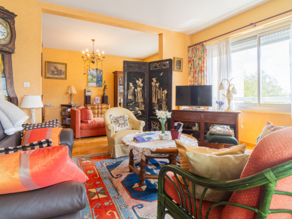 VIAGER OCCUPE APPARTEMENT T4 AVEC VUE EXCEPTIONNELLE - CAEN CENTRE VILLE