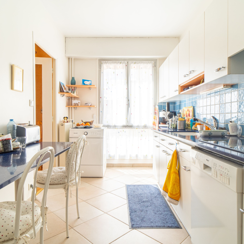 VIAGER OCCUPE APPARTEMENT T4 AVEC VUE EXCEPTIONNELLE - CAEN CENTRE VILLE