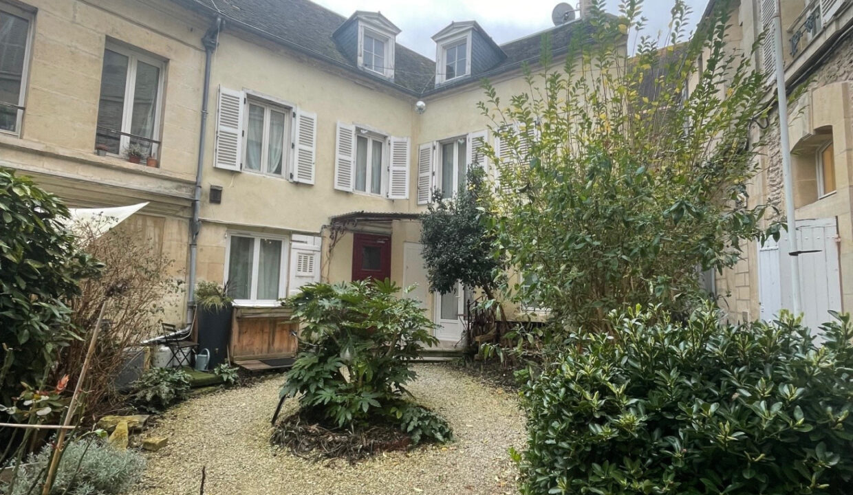 IMMEUBLE VENTE CAEN 14000 - SURFACE 470M2 - REF 4768 Photo 1