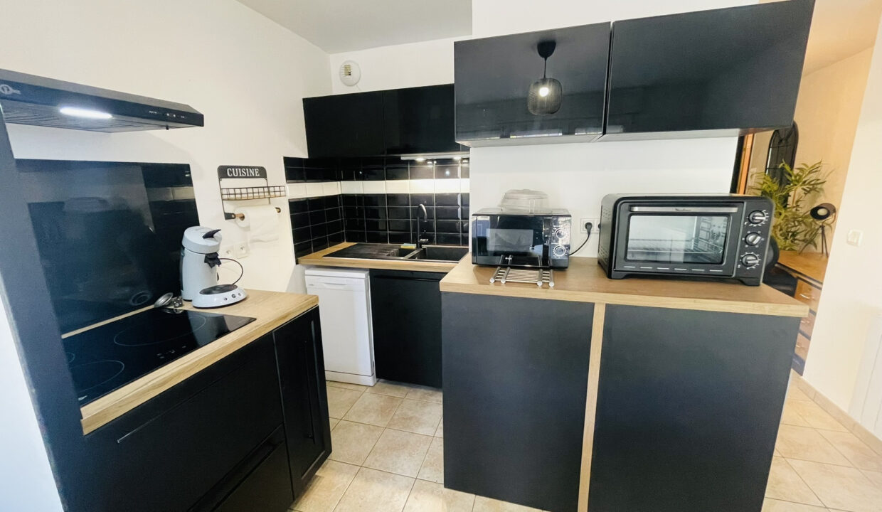 APPARTEMENT LOCATION CAEN 14000 - SURFACE 34M2 - REF THB Photo 2