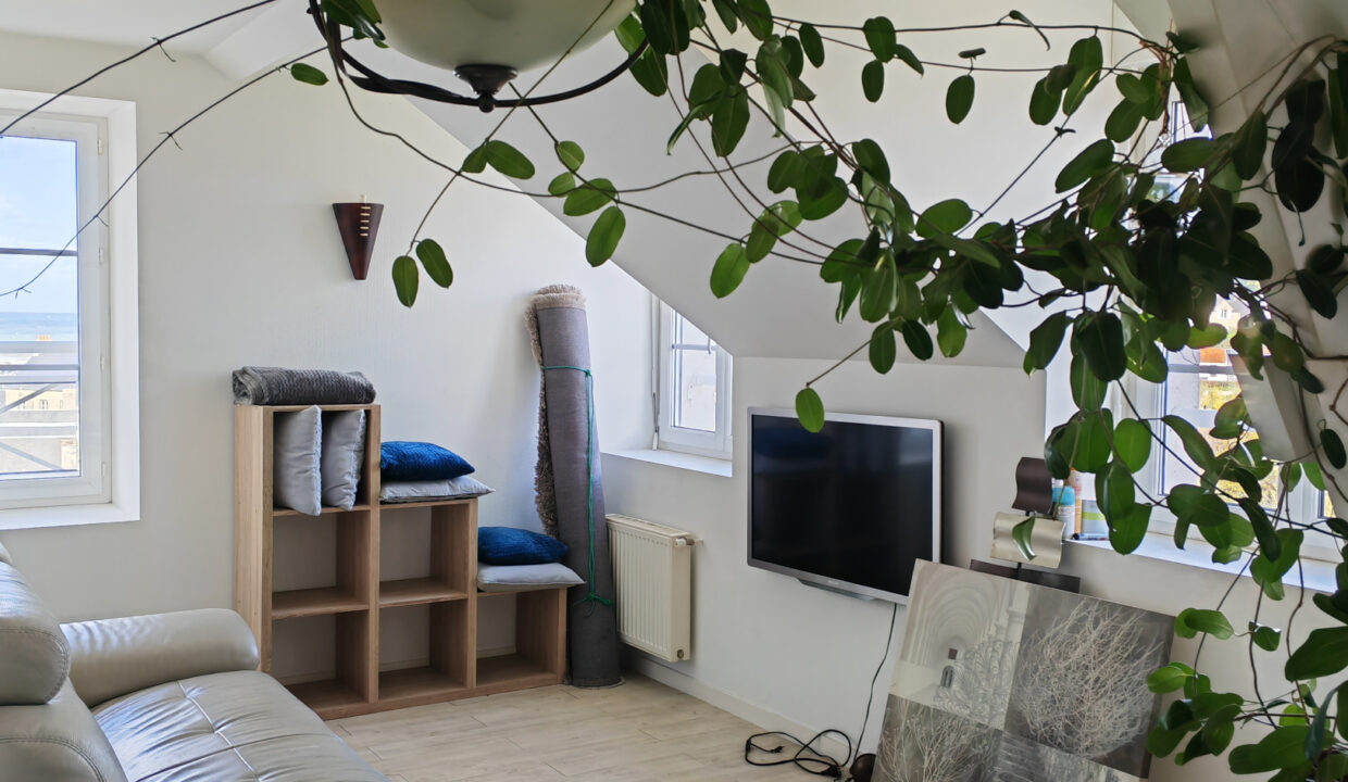 APPARTEMENT LOCATION PORT EN BESSIN HUPPAIN 14520 - SURFACE 62.34M2 - REF 4826 Photo 1