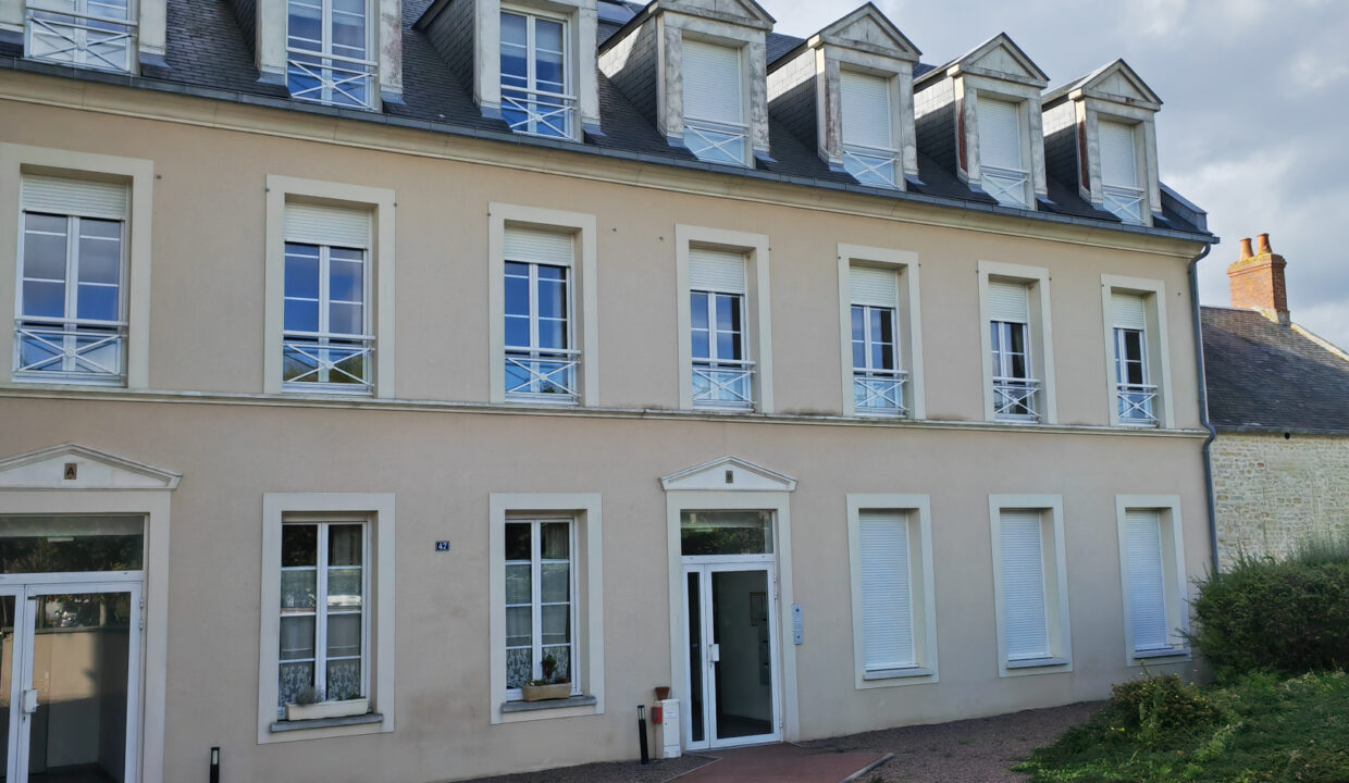 APPARTEMENT LOCATION PORT EN BESSIN HUPPAIN 14520 - SURFACE 62.34M2 - REF 4826 Photo 2