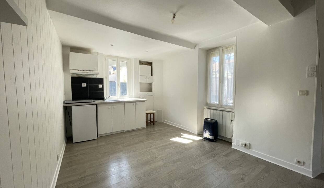 APPARTEMENT LOCATION HERMANVILLE SUR MER 14880 - SURFACE 24M2 - REF CHA 2 Photo 1