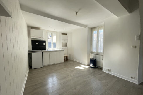 APPARTEMENT LOCATION HERMANVILLE SUR MER 14880 - SURFACE 24M2 - REF CHA 2 Photo 1