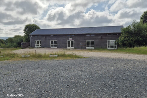 LOCAL D'ACTIVITé VENTE PONT L EVEQUE 14130 - SURFACE 1180M2 - REF 4802 Photo 1