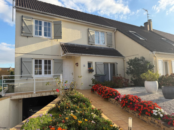 VIAGER OCCUPE   MAISON T5 AVEC JARDIN A LOUVIGNY