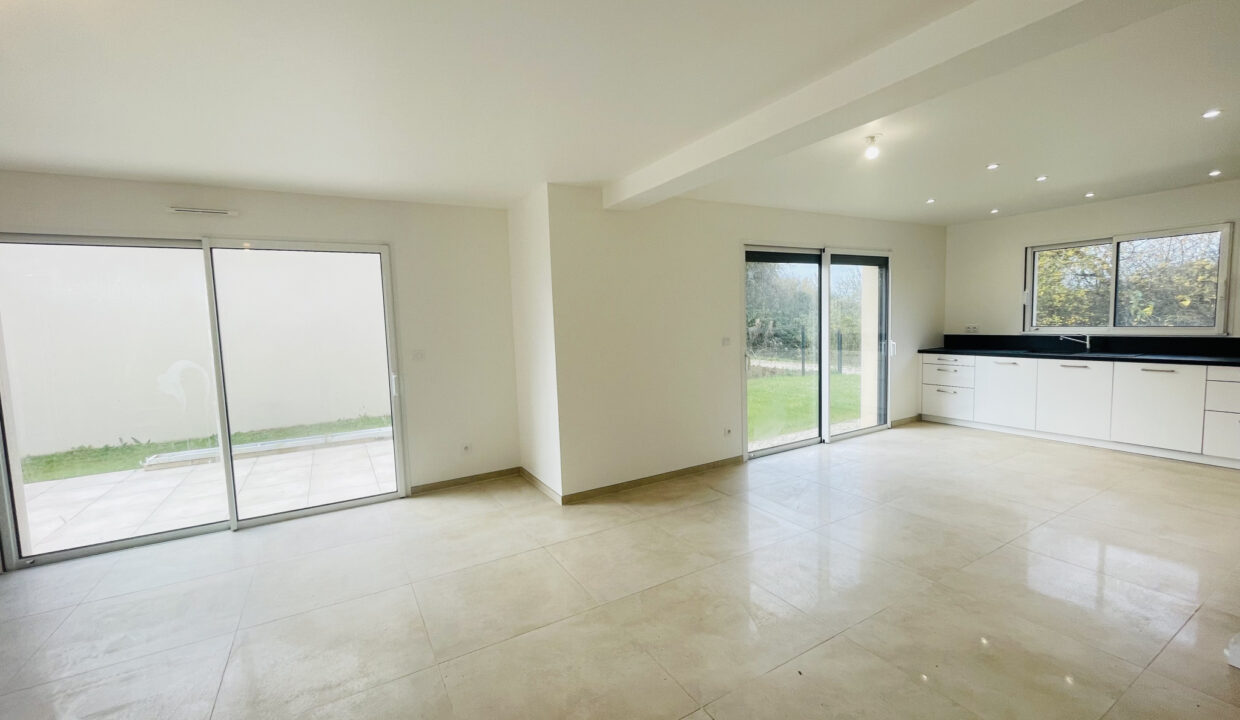 MAISON VENTE OUISTREHAM 14150 - SURFACE 132M2 - REF 4712 Photo 4