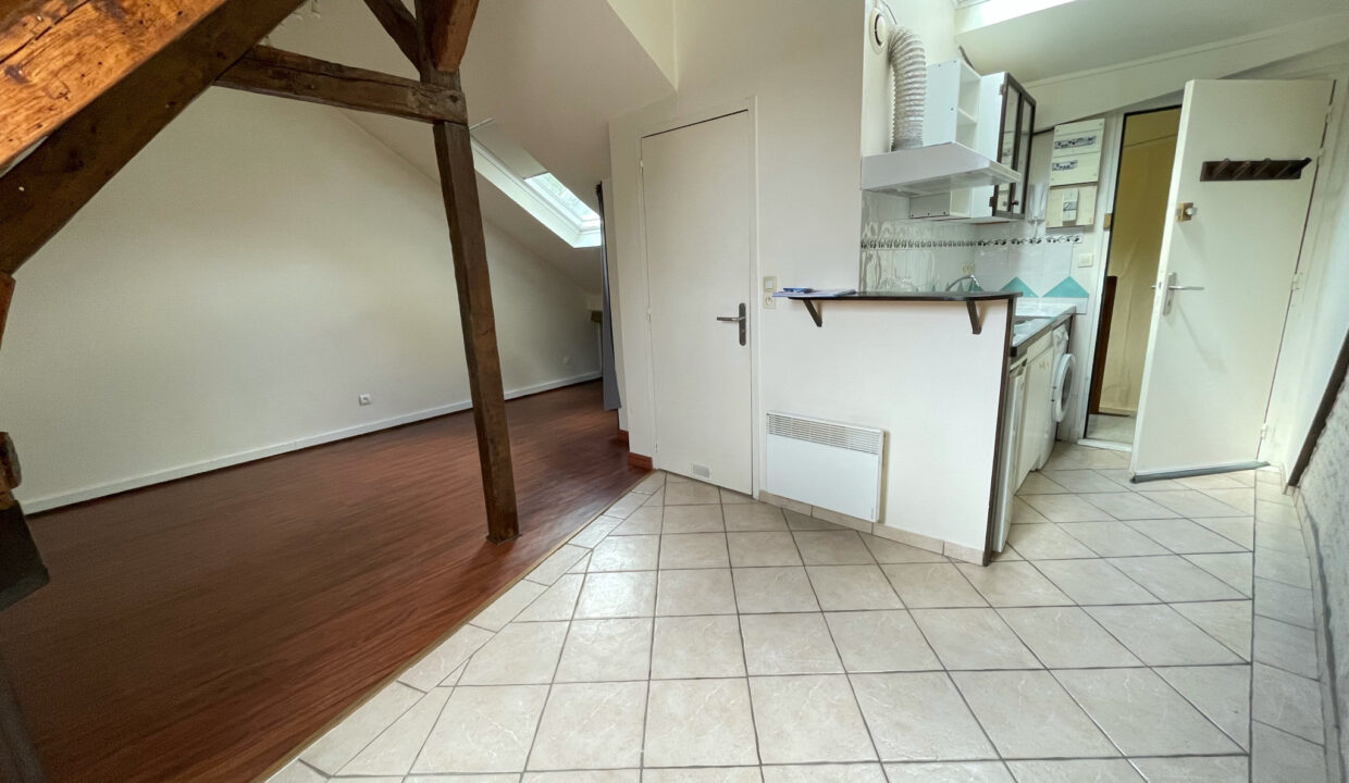 APPARTEMENT LOCATION CAEN 14000 - SURFACE 23.75M2 - REF LBR2 Photo 2