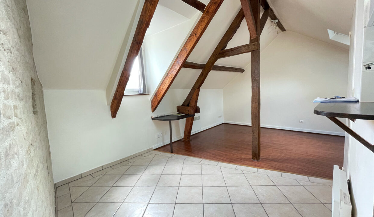 APPARTEMENT LOCATION CAEN 14000 - SURFACE 23.75M2 - REF LBR2 Photo 3