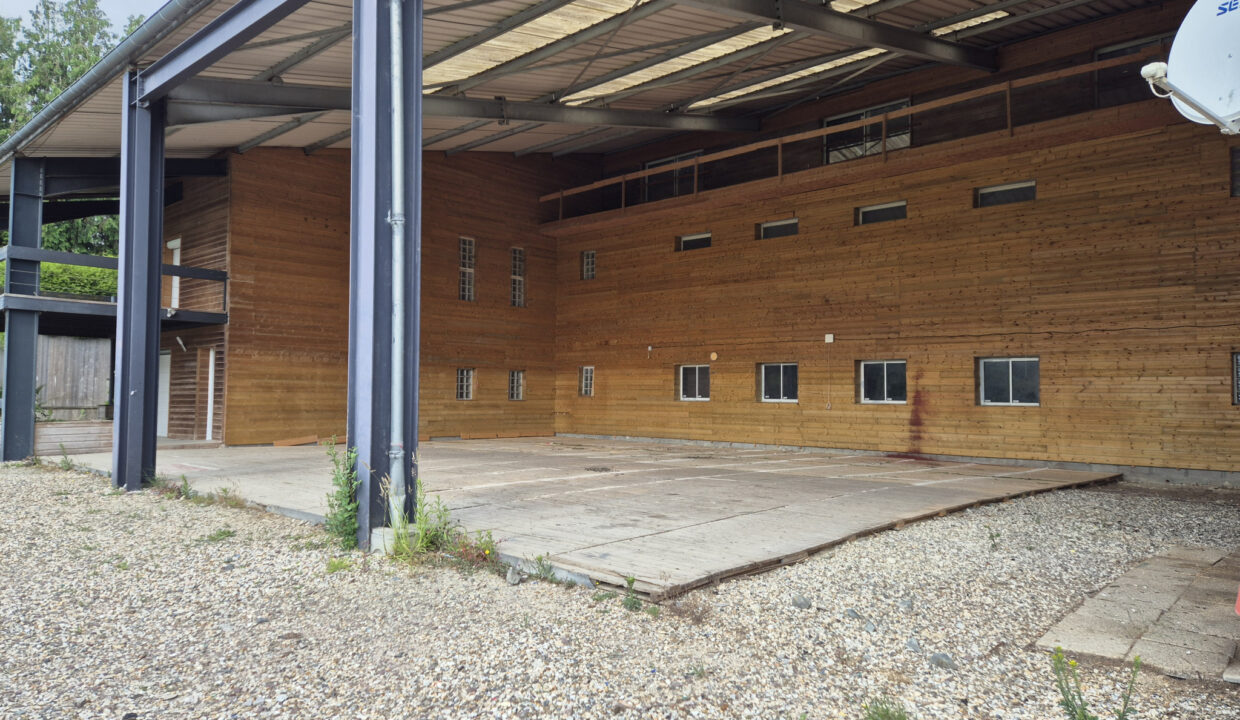 LOCAL D'ACTIVITé VENTE PONT L EVEQUE 14130 - SURFACE 1180M2 - REF 4802 Photo 2