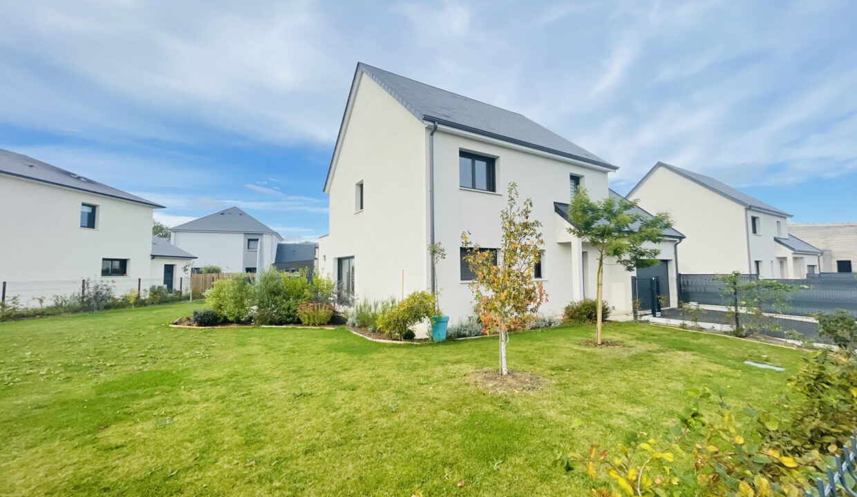 MAISON LOCATION CAMBES EN PLAINE 14610 - SURFACE 140M2 - REF DLT Photo 1