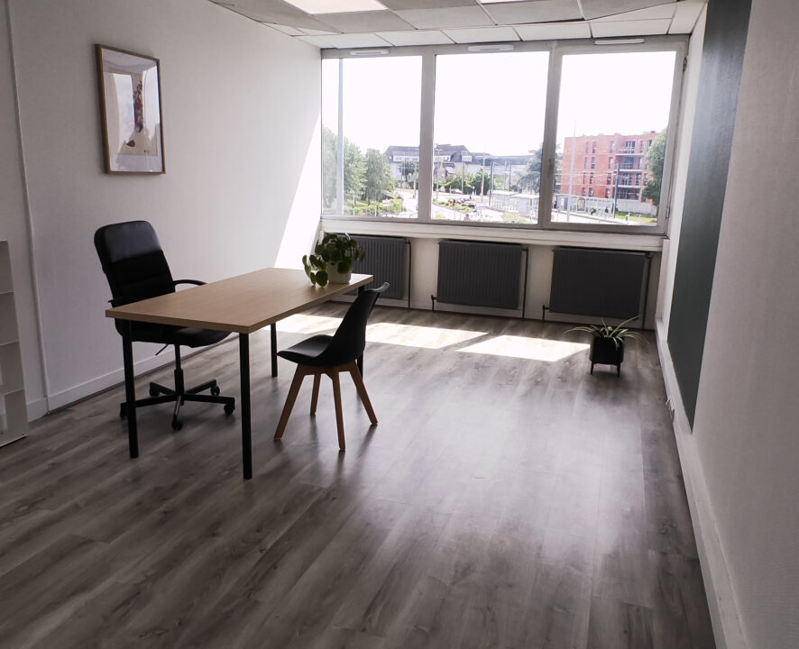 BUREAUX LOCATION CAEN 14000 - SURFACE 30M2 - REF 4779 Photo 2