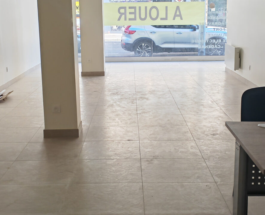 LOCAL COMMERCIAL LOCATION CAEN 14000 - SURFACE 85M2 - REF 4858 Photo 4