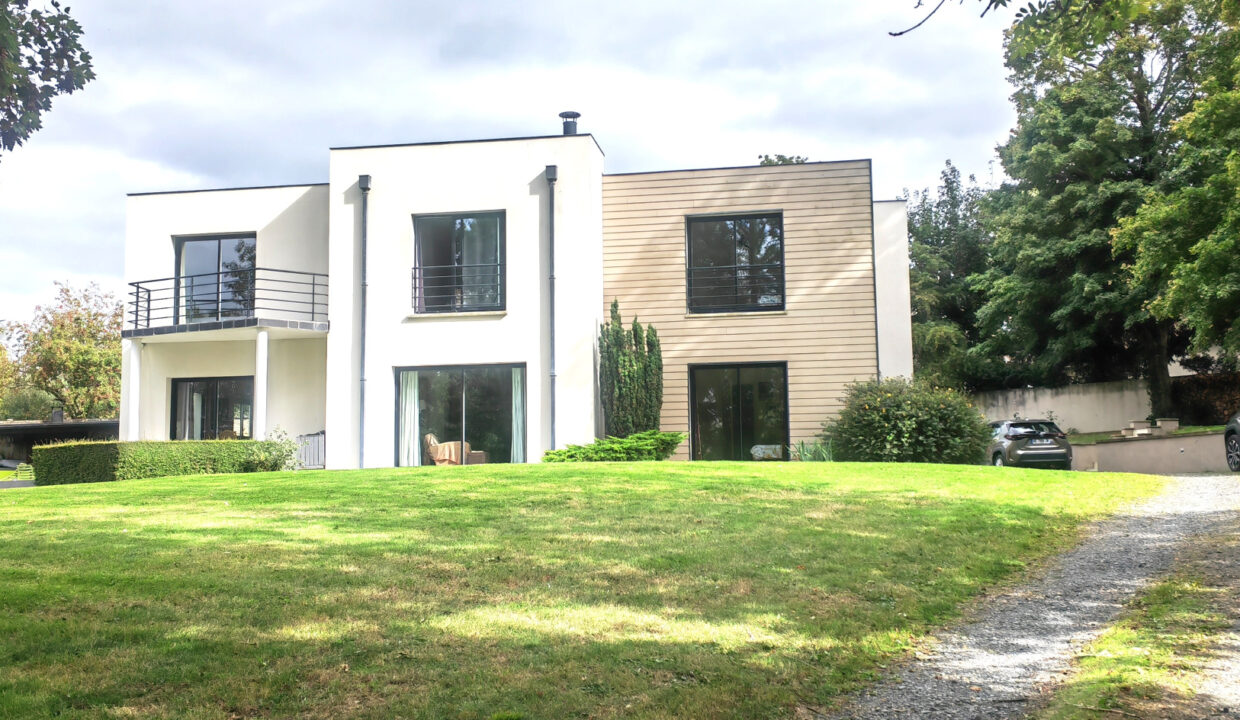 MAISON VENTE RANVILLE 14860 - SURFACE 202.2M2 - REF 4822 Photo 1