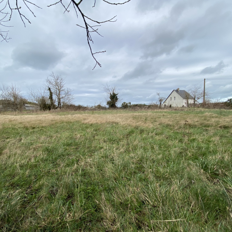 LONGUES SUR MER  – RARE  EXCLUSIVITE  MAISON A RENOVER