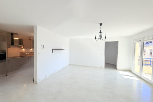 APPARTEMENT VENTE CAEN 14000 - SURFACE 67M2 - REF VY-JJ1 Photo 1