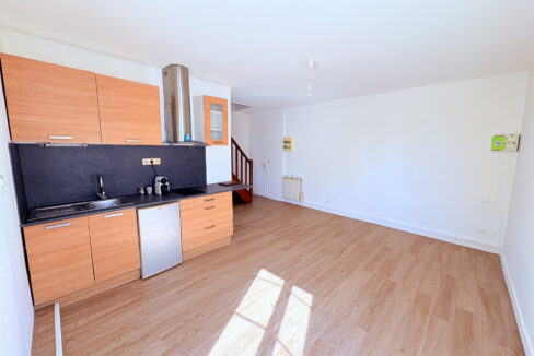 APPARTEMENT VENTE PORT EN BESSIN HUPPAIN 14520 - SURFACE 49.84M2 - REF 4864 Photo 1