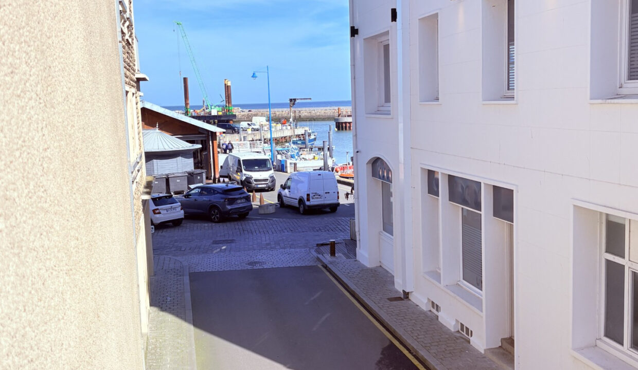 APPARTEMENT VENTE PORT EN BESSIN HUPPAIN 14520 - SURFACE 49.84M2 - REF 4864 Photo 8