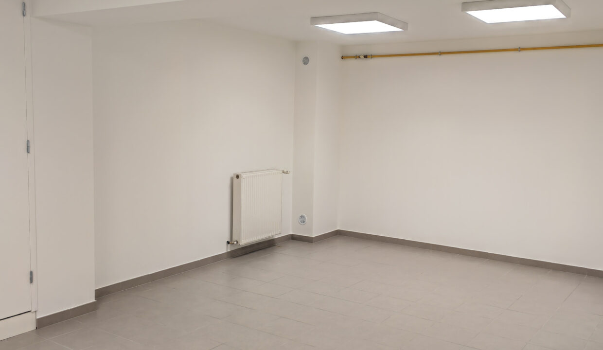 MURS COMMERCIAUX VENTE CAEN 14000 - SURFACE 196.13M2 - REF 4846 Photo 3