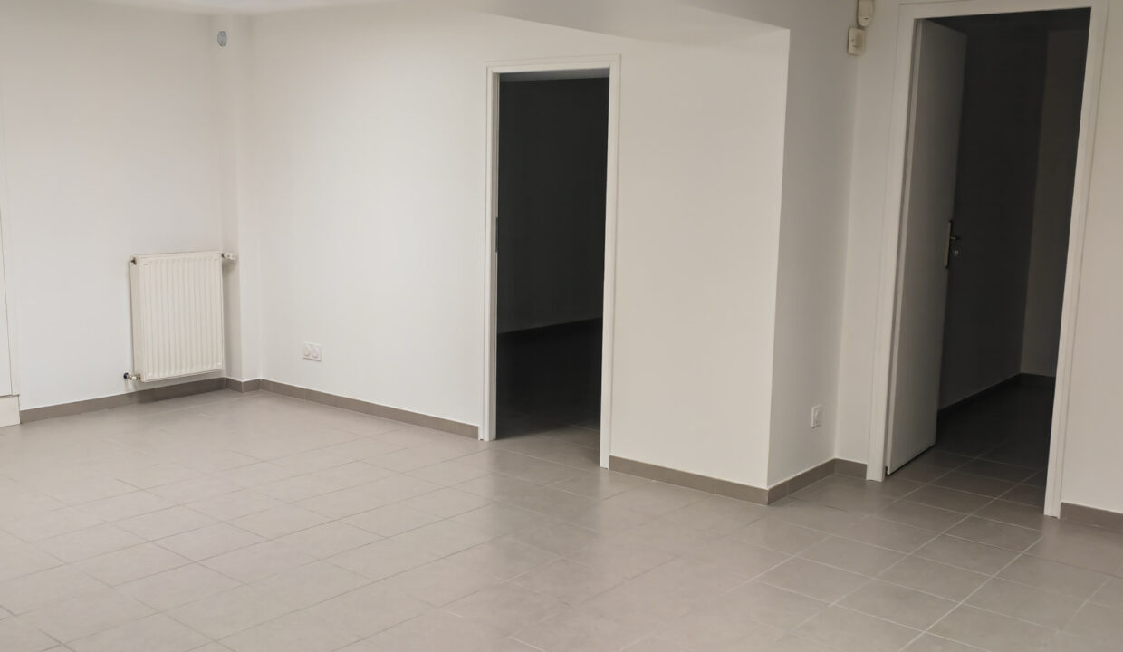 MURS COMMERCIAUX VENTE CAEN 14000 - SURFACE 196.13M2 - REF 4846 Photo 6