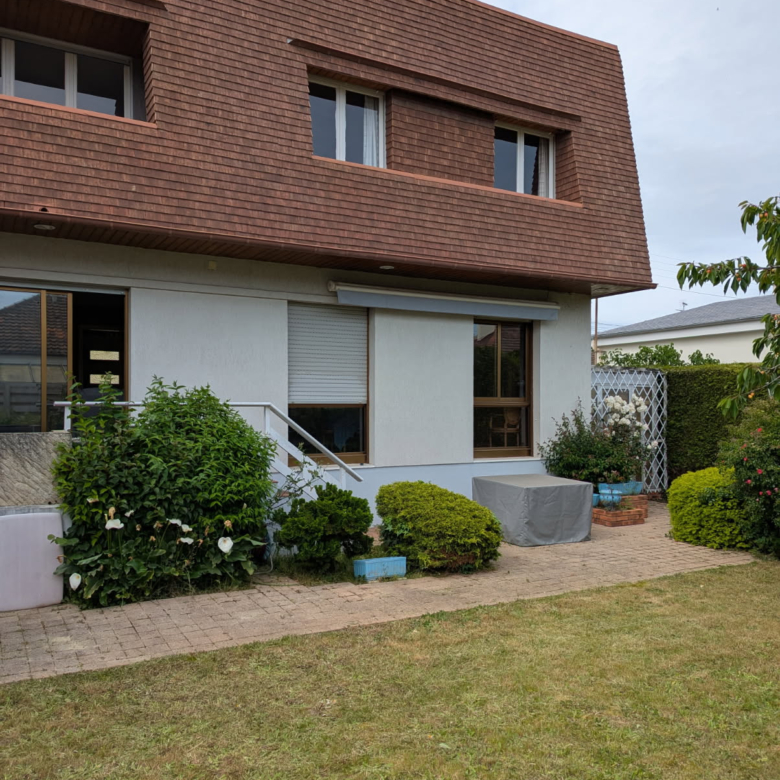 CAEN VENOIX MAISON DE CARACTERE T7