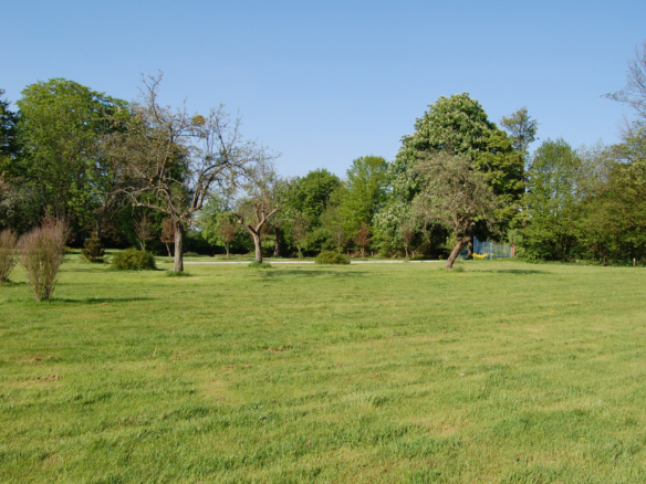 EN VENTE A TERME (5 ANS) - ENTRE DEAUVILLE ET HONFLEUR - Propriété avec Dépendances