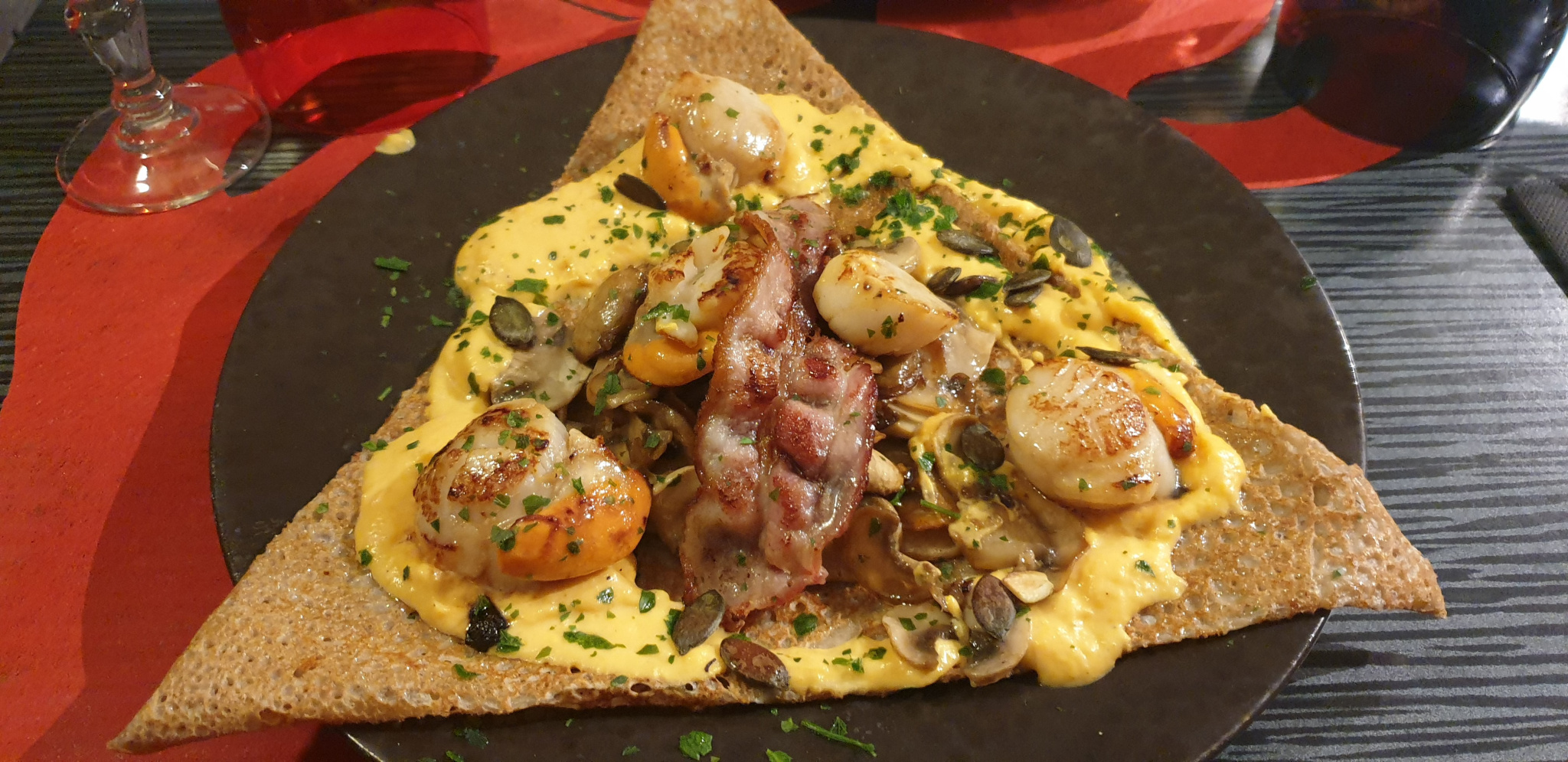 CAEN COTE DE NACRE FONDS DE COMMERCE DE CREPERIE UN TRES BEL OUTIL DE TRAVAIL