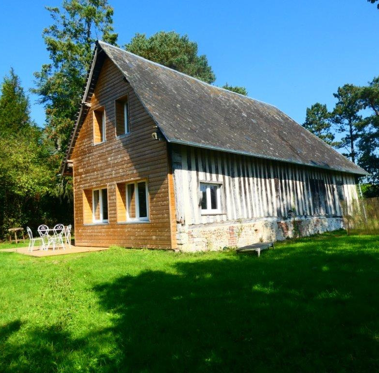 À 15 MIN DE PONT-L’ÉVEQUE - MAISON NORMANDE AVEC DEPENDANCES SUR UN TERRAIN DE PRES DE 2000 M2
