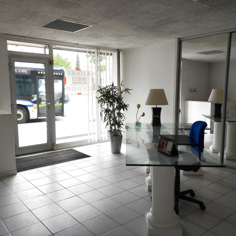 CAEN CENTRE - LOCAUX A LOUER