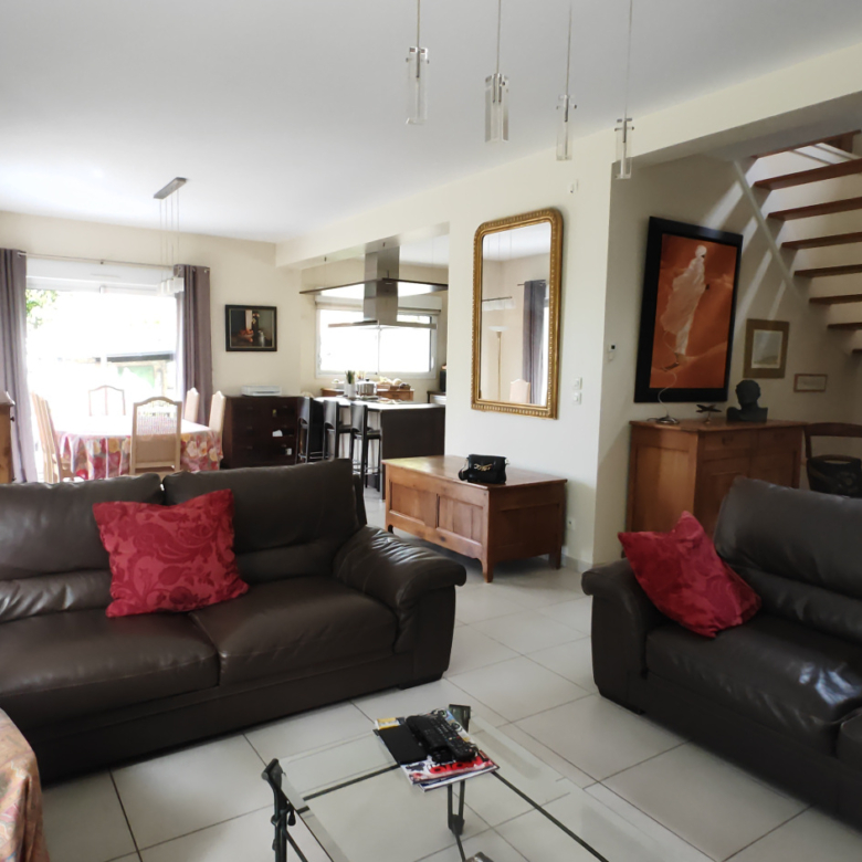 CAEN NORD SUPERBE MAISON CONTEMPORAINE 9 PP