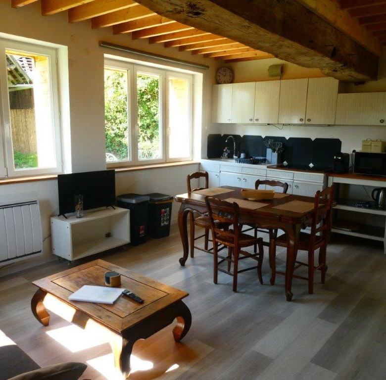 À 15 MIN DE PONT-L’ÉVEQUE - MAISON NORMANDE AVEC DEPENDANCES SUR UN TERRAIN DE PRES DE 2000 M2