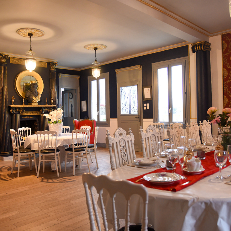 NORREY EN AUGE - ELEGANTE DEMEURE EN NUE PROPRIETE AVEC FORTE DECOTE