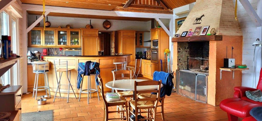 CAMBREMER - Maison en ossature bois de 164 m2 avec vue dégagée et terrain d'1 hectare