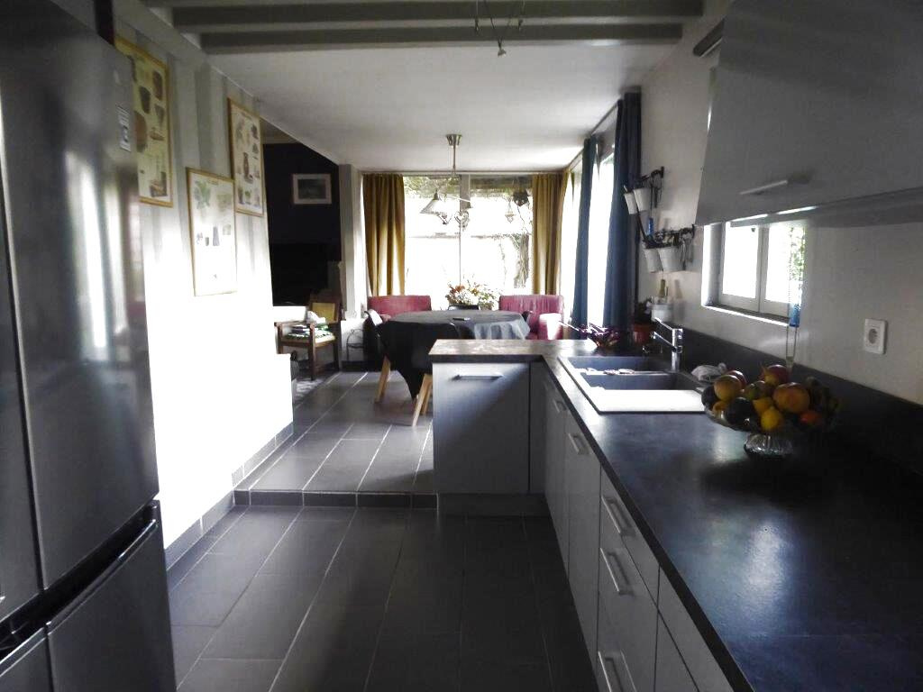 CORMEILLES - BELLE MAISON SPATIEUSE ET LUMINEUSE - 7 PIECES - PLUS DEPENDANCE