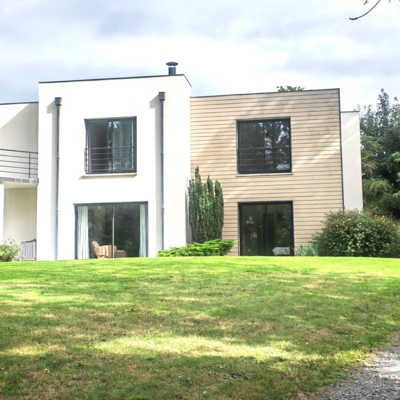 CAEN NORD  SUPERBE MAISON CONTEMPORAINE 9 PP