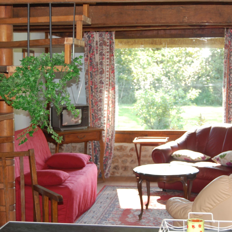 EN VENTE A TERME (5 ANS) - ENTRE DEAUVILLE ET HONFLEUR - Propriété avec Dépendances