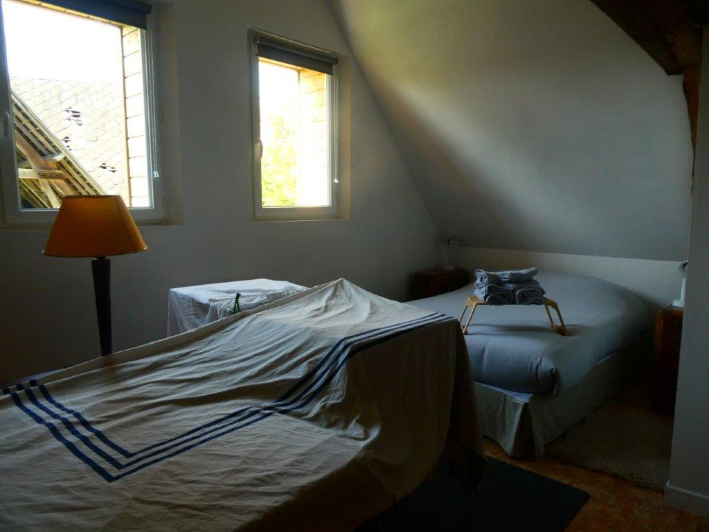 À 15 MIN DE PONT-L’ÉVEQUE - MAISON NORMANDE AVEC DEPENDANCES SUR UN TERRAIN DE PRES DE 2000 M2