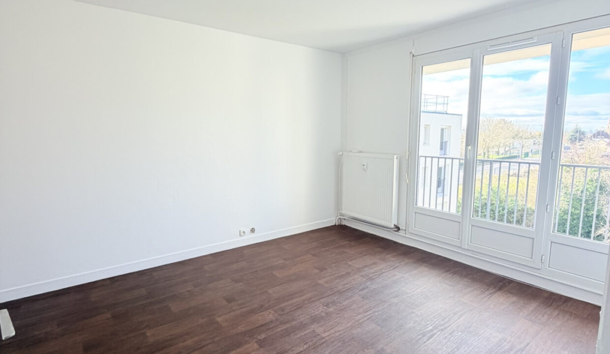 APPARTEMENT VENTE CAEN 14000 - SURFACE 29.77M2 - REF CJ-MTO2 Photo 2