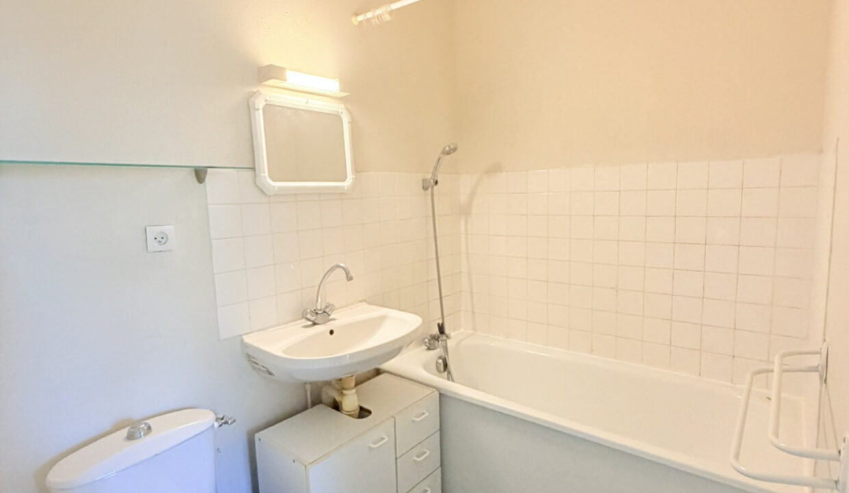 APPARTEMENT VENTE CAEN 14000 - SURFACE 29.77M2 - REF CJ-MTO2 Photo 4