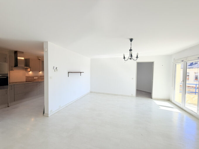 APPARTEMENT VENTE CAEN 14000 - SURFACE 67M2 - REF VY-JJ1 Photo 1