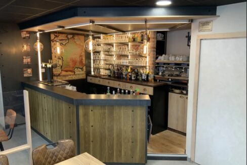 FONDS DE COMMERCE VENTE BAUDRE 50000 - SURFACE 220M2 - REF 4850 Photo 2