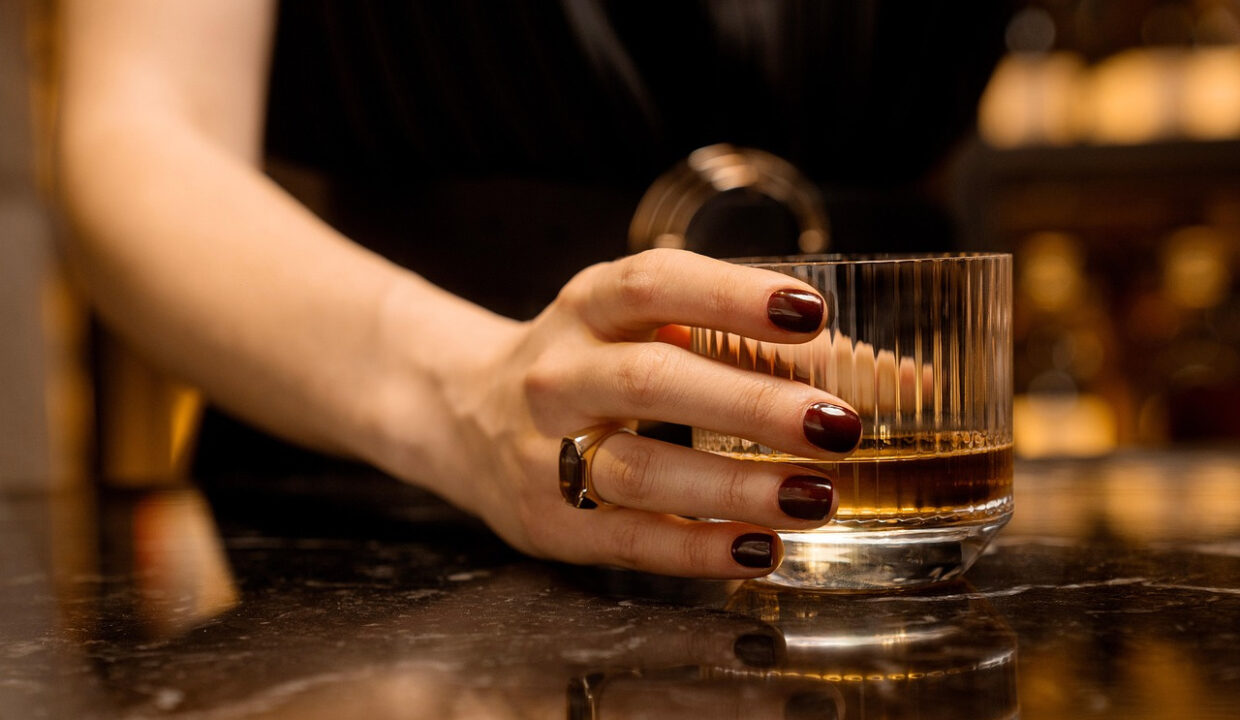 LOCAL COMMERCIAL LOCATION CAEN 14000 - SURFACE 70M2 - REF 4860 Photo 1